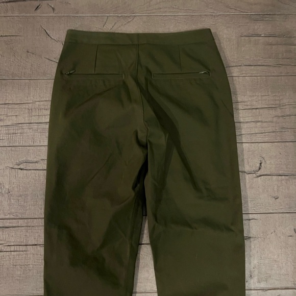 Lululemon City Pant - Picture 4 of 5